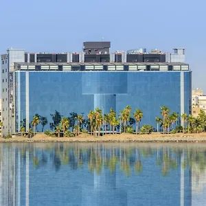 https://ramada-jeddah-corniche.jeddahhotels.net